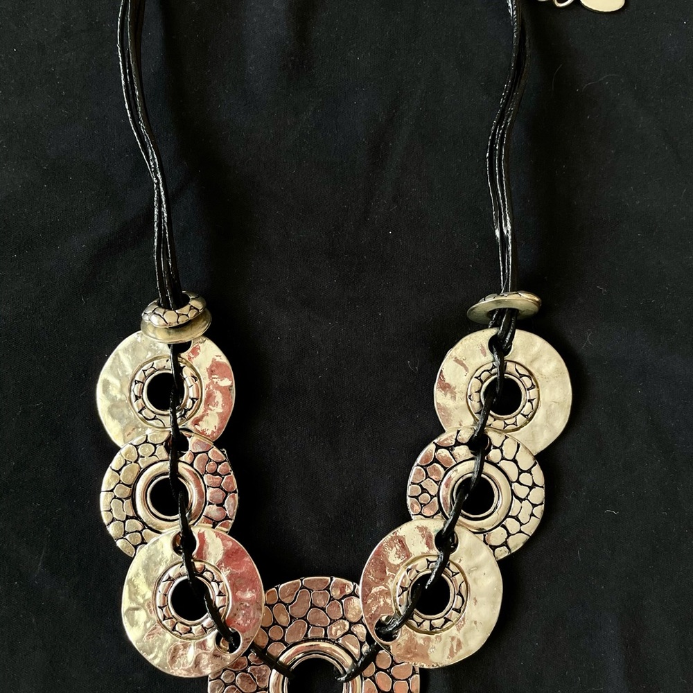 Necklace - Picture 2 of 3